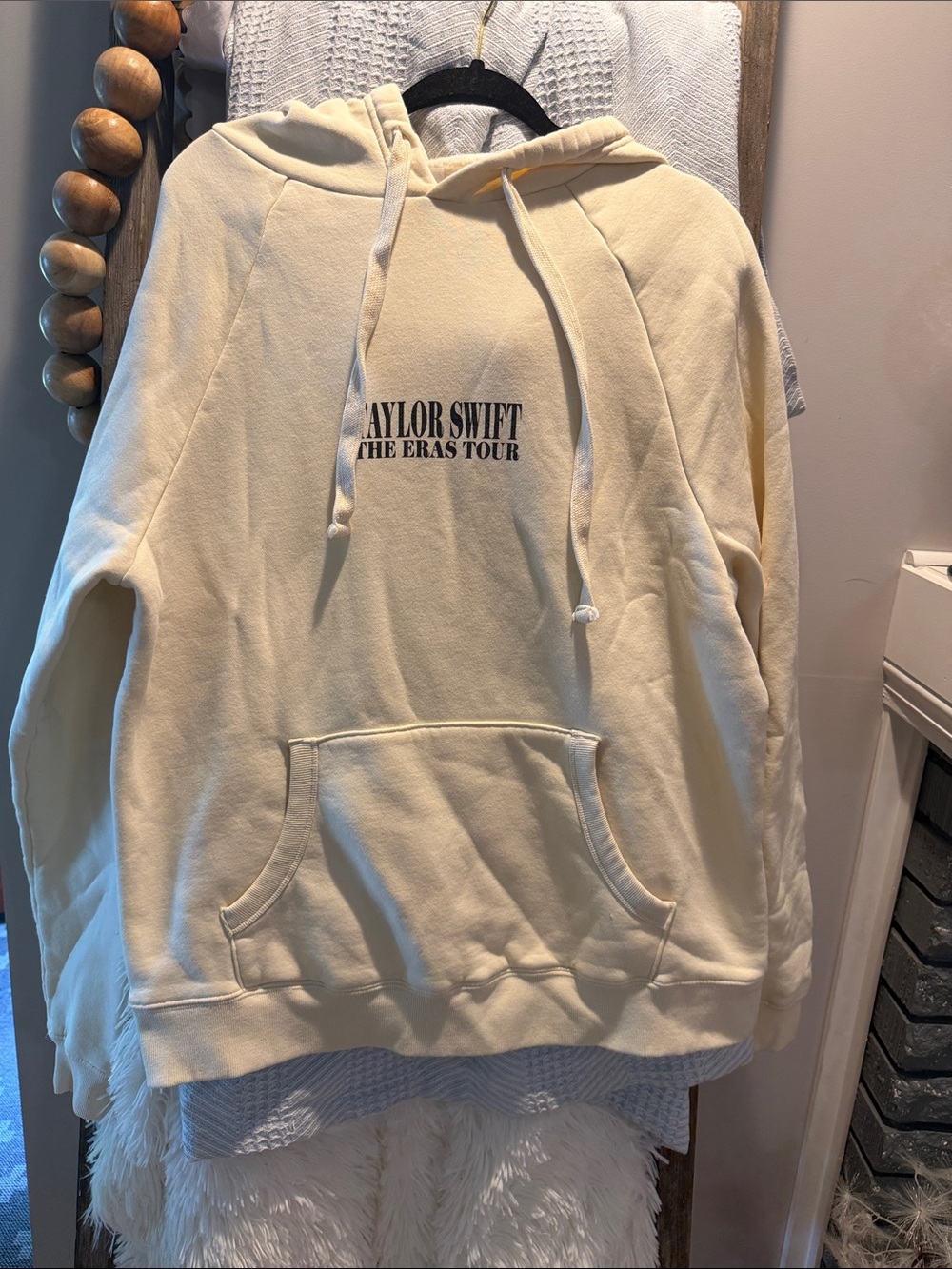Taylor Swift The Eras Tour Hoodie size small